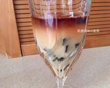 A picture of step 7 of Iced Coffee Jelly Milk Tea.