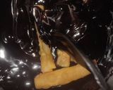 Foto langkah ke 3 dari resep Kulit Pangsit Roll Cokelat.