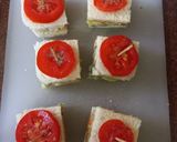 A picture of step 3 of Finģer sandwich.