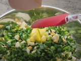 Empanada de cebolleta o cebolla de verdeo con huevo duro