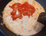 Foto del paso 3 de la receta: Espaguetis cremosos con langostinos