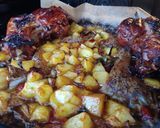Foto del paso 3 de la receta: Codillo al horno con patato asado y verduras. Delicious