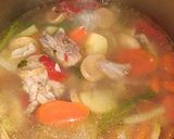 Foto langkah ke 4 dari resep Sayur Sop Ayam (Tanpa MSG).
