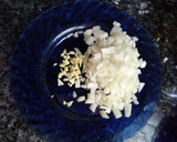 Foto del paso 1 de la receta: Arroz con pollo judías verdes y garbanzos