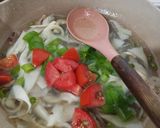 Foto langkah ke 4 dari resep Jamur Tiram Kuah Bening.