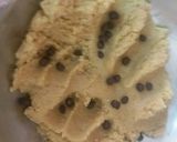 A picture of step 5 of EGGLESS chocolate chip cookies.