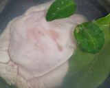 Foto langkah ke 1 dari resep Ayam Suwir Daun Jeruk.