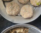 A picture of step 3 of Bread potato Dahi vada.