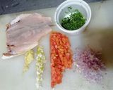 Foto del paso 1 de la receta: Filete de róbalo en cama de hash brown bañado en mi salsa básica