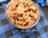 A picture of step 8 of Sweet and spicy crackers.