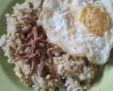 Foto langkah ke 4 dari resep Nasgor teri kemiri.