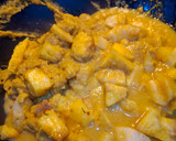 A picture of step 4 of Pineapple Prawn Curry.