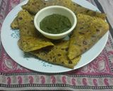 લીલું લસણ અને કોથમીર ના થેપલા (Green Garlic Coriander Thepla Recipe In Gujarati)☺️ રેસીપી સ્ટેપ6ફોટો