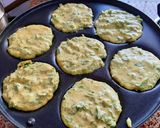 A picture of step 3 of Jowar Methi Lasooni Mini Chilla.
