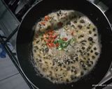 Foto langkah ke 2 dari resep Nasi Goreng Daun Jeruk kilat.