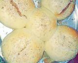 A picture of step 2 of Chicken buns.