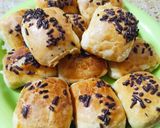 Foto langkah ke 5 dari resep Bolen pisang coklat.