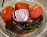Foto del paso 4 de la receta: Chuleta de res con salsa de chile pasilla y pimiento verde