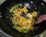 Foto langkah ke 4 dari resep Mie Goreng Sosis.
