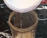 A picture of step 1 of Mughlai Aloo Mater.