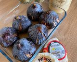 Une image de l'étape 1 de Figues rôties au chèvre et miel de lavande.