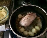 Foto del paso 4 de la receta: Peceto de cerdo con salsa de cebollas glaseadas