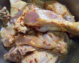 A picture of step 2 of Spicy chicken curry.