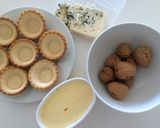 Foto del paso 1 de la receta: Relleno de roquefort para tartaletas saladas