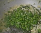 A picture of step 2 of Methi rice.