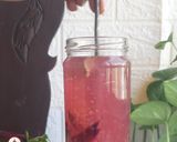 A picture of step 3 of Beetroot detox water.