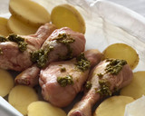 Foto del paso 1 de la receta: Muslos de pollo al pesto