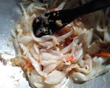 Foto langkah ke 3 dari resep Tumis Jamur Meriah.