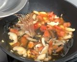 A picture of step 2 of Party Dish/New Year Dish [Silver Fish Tomato Soup].