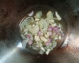 Foto langkah ke 2 dari resep Lontong Nasi Sisa.