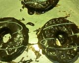 A picture of step 4 of Oreo Bread Donut.