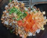 A picture of step 2 of Sprouted Chana fry.