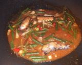 Foto langkah ke 4 dari resep Sarden asam dengan lokio dan kacang panjang.