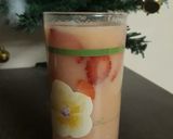 A picture of step 2 of Guava punch.