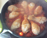 Foto del paso 3 de la receta: Pollo con tomate y albahaca