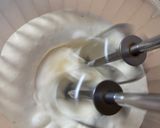 Foto del paso 1 de la receta: Crema Chantilly 🍦🍧🍨🎂🍰🧁🍮🥧☕🍵🍶Crema batida o nata montada lista para acompañar cualquier postre 🍧🍰🎂🍨☕