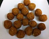 A picture of step 4 of Bhagat Muthia nu Shaak.
