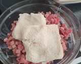 Foto del paso 1 de la receta: Albondiguillas estofadas con calamar