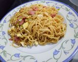Foto langkah ke 6 dari resep Mie goreng ala LK.