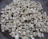 Hình bước làm 1 của món Hến xào sả ớt
