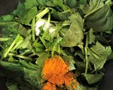 A picture of step 2 of Palong Shaag Bata (Spinach Chutney - Bong style).