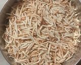 A picture of step 1 of Seviyan kheer.