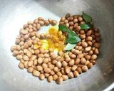 A picture of step 3 of Peanut Murmura Namkeen.
