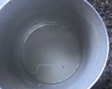 Foto del paso 5 de la receta: Masa de churrinches original chilena con forma de medialuna