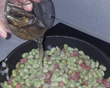 Foto del paso 7 de la receta: Habas baby con cebolla y jamón de la Brigada Espartana