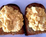 A picture of step 8 of Scrambled eggs on toast.